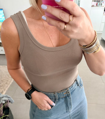 Maya top legergroen
