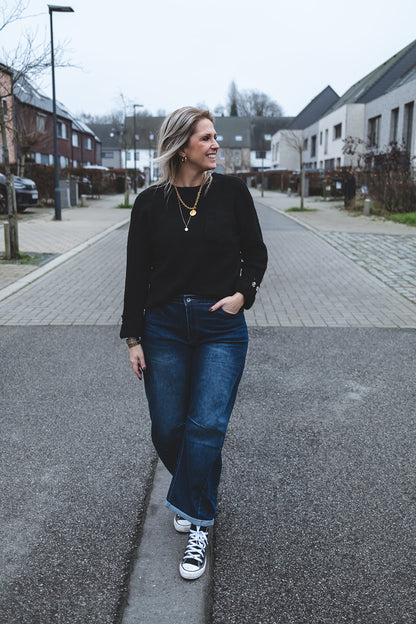 Loes trui zwart